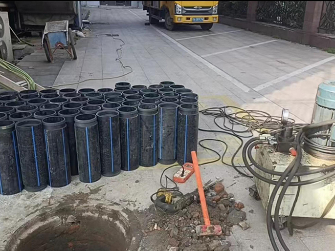 赤水PE置换管厂家 DN315置换管 非开挖管短管置换